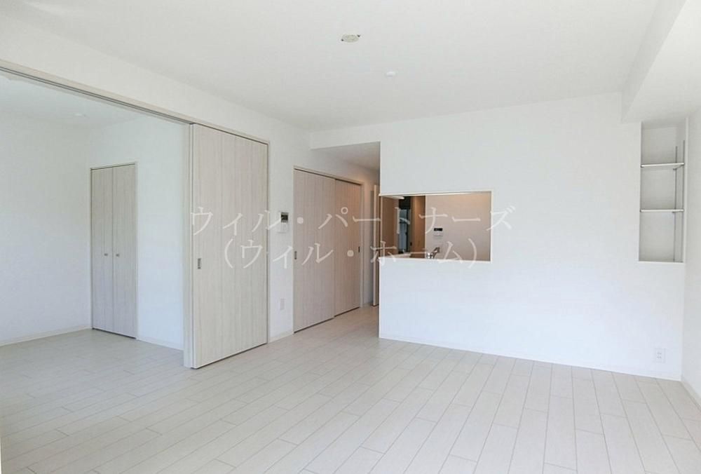 �y�����E���r���O�z�@���Ԏ��A���ݔ��ʏZ�ˉ摜�ł�/���[���J���[�قȂ�܂�