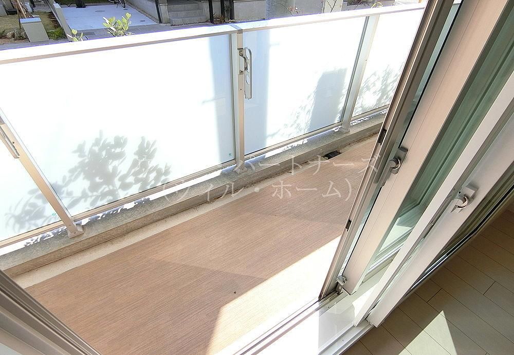 �y�o���R�j�[�z�@���Ԏ��A���ݔ��ʏZ�ˉ摜�ł�/���[���J���[�قȂ�܂�