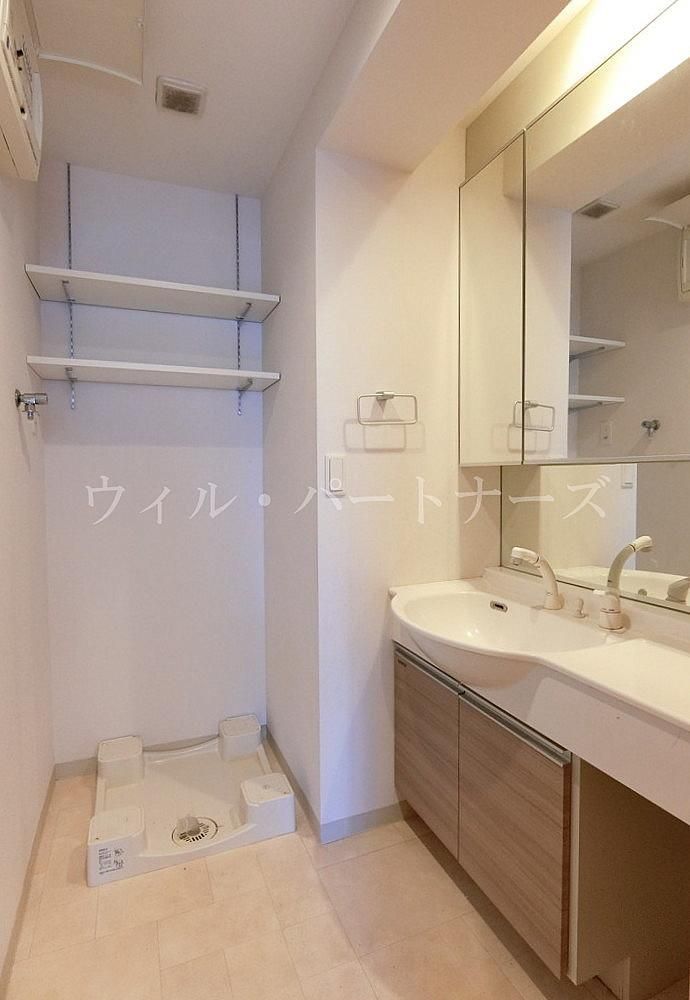 �y���ʏ��z�@�N���[�j���O�O�̎B�e�摜�ł�