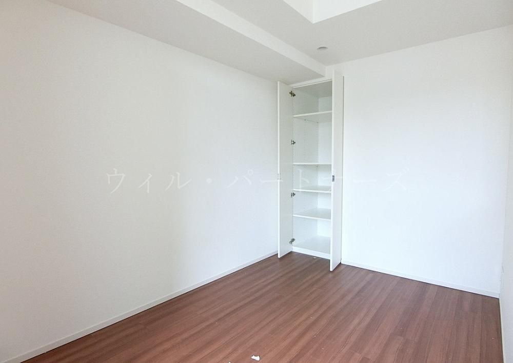 y̑EXy[Xz@N[jO̓摜ł