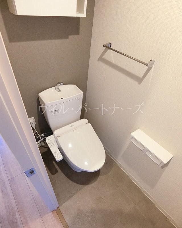 【トイレ】　5階トイレ