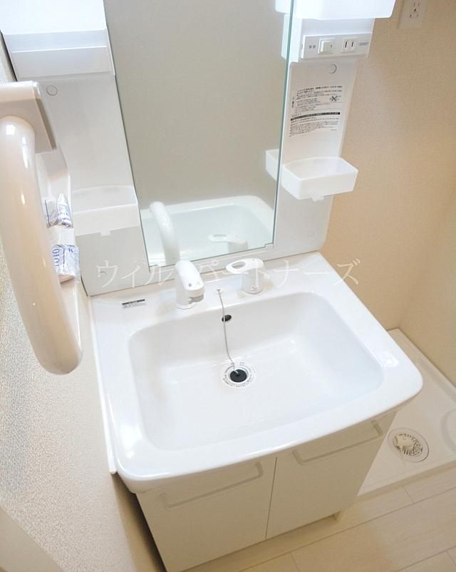 �y���ʏ��z�@���Ԏ�蓯�d�l�A���E���]�^�C�v�̂������ł�