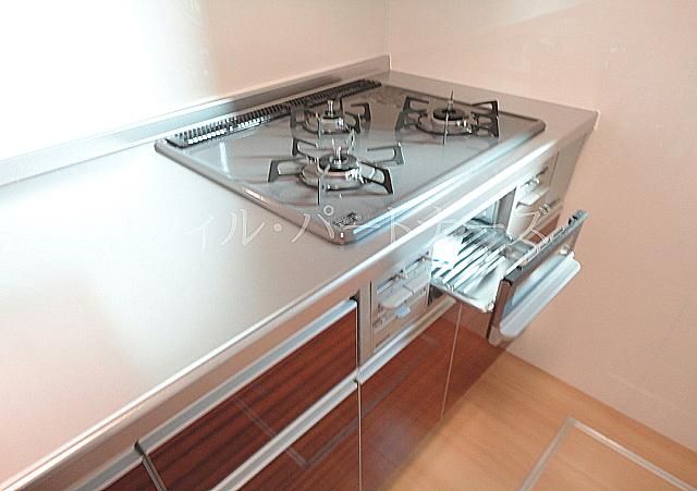 �y�L�b�`���z�@���Ԏ�蓯�d�l�A���E���]�^�C�v�̂������ł�