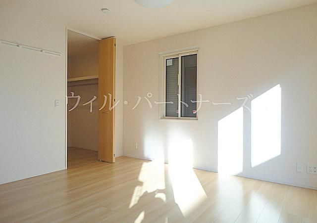 �y���̑������E�X�y�[�X�z�@���Ԏ�蓯�d�l�A���E���]�^�C�v�̂������ł�