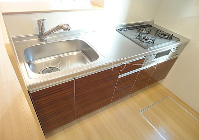 �y�L�b�`���z�@���Ԏ�蓯�d�l�A���E���]�^�C�v�̂������ł�