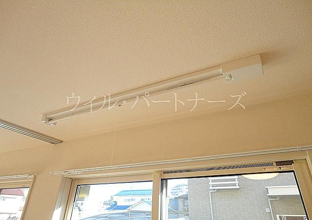 �y���̑��ݔ��z�@���Ԏ�蓯�d�l�A���E���]�^�C�v�̂������ł�