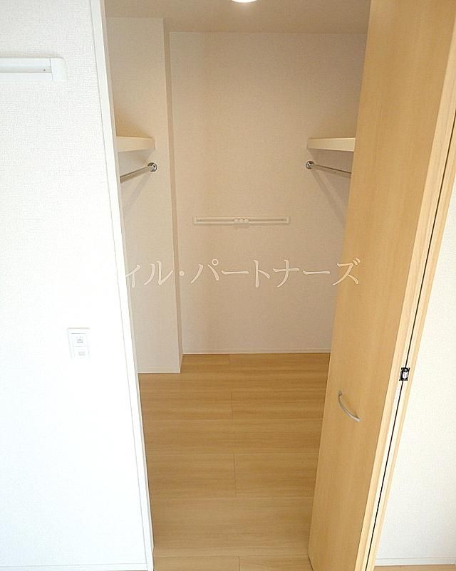 �y���[�z�@���Ԏ�蓯�d�l�A���E���]�^�C�v�̂������ł�