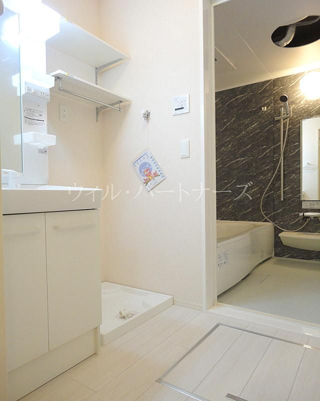 �y���ʏ��z�@���Ԏ�蓯�d�l�A���E���]�^�C�v�̂������ł�