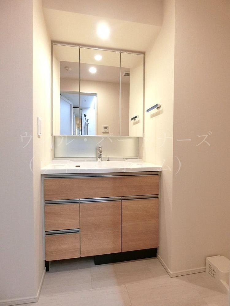 yʏz@Ԏ蓯ݔAʏZˉ摜ł