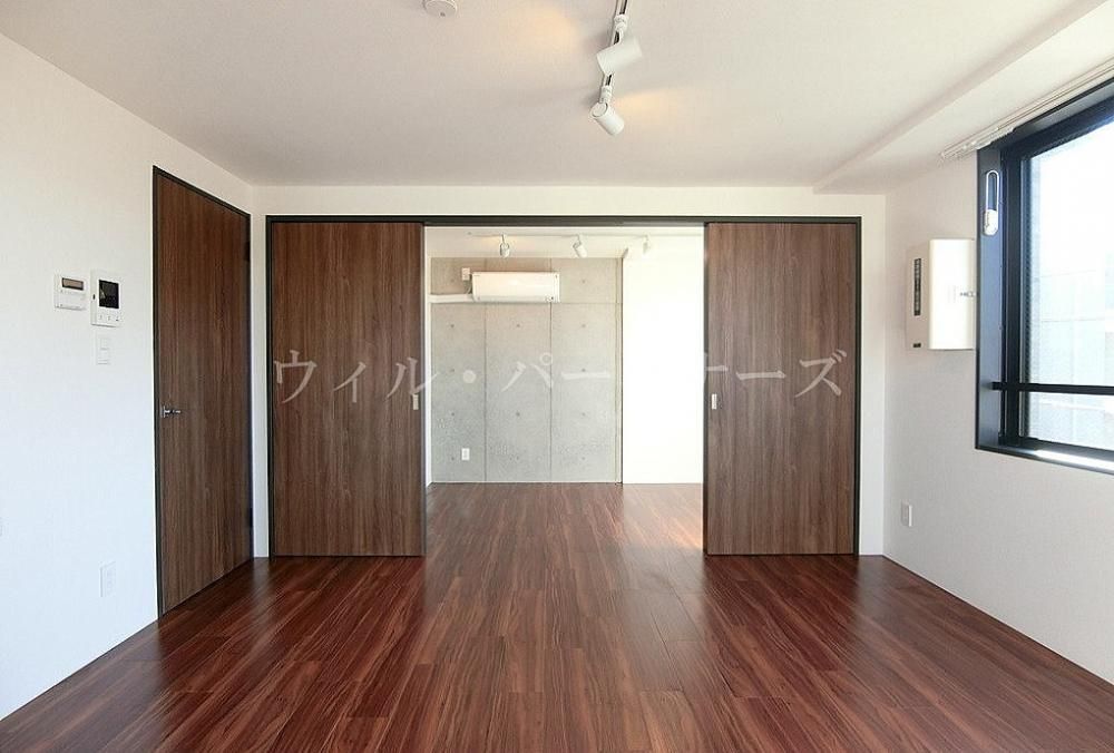 �y�����E���r���O�z�@���Ԏ�蓯�d�l�A�ʏZ�ˉ摜�ł�