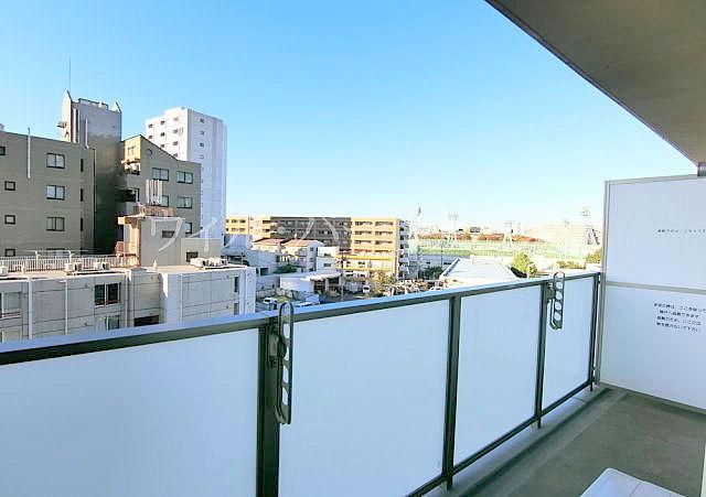 �y�o���R�j�[�z�@���C�h�o���R�j�[�ł�