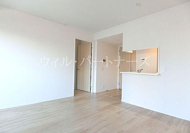 �y�����E���r���O�z�@�������ΖʃL�b�`���I