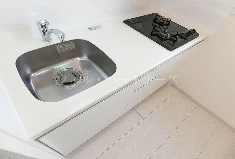 �y�L�b�`���z�@���E���]�^�C�v�̓����摜�ł�