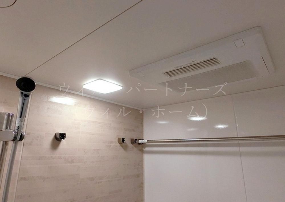 �y���̑��ݔ��z�@���Ԏ��A���E���]�^�C�v/���f�����[��