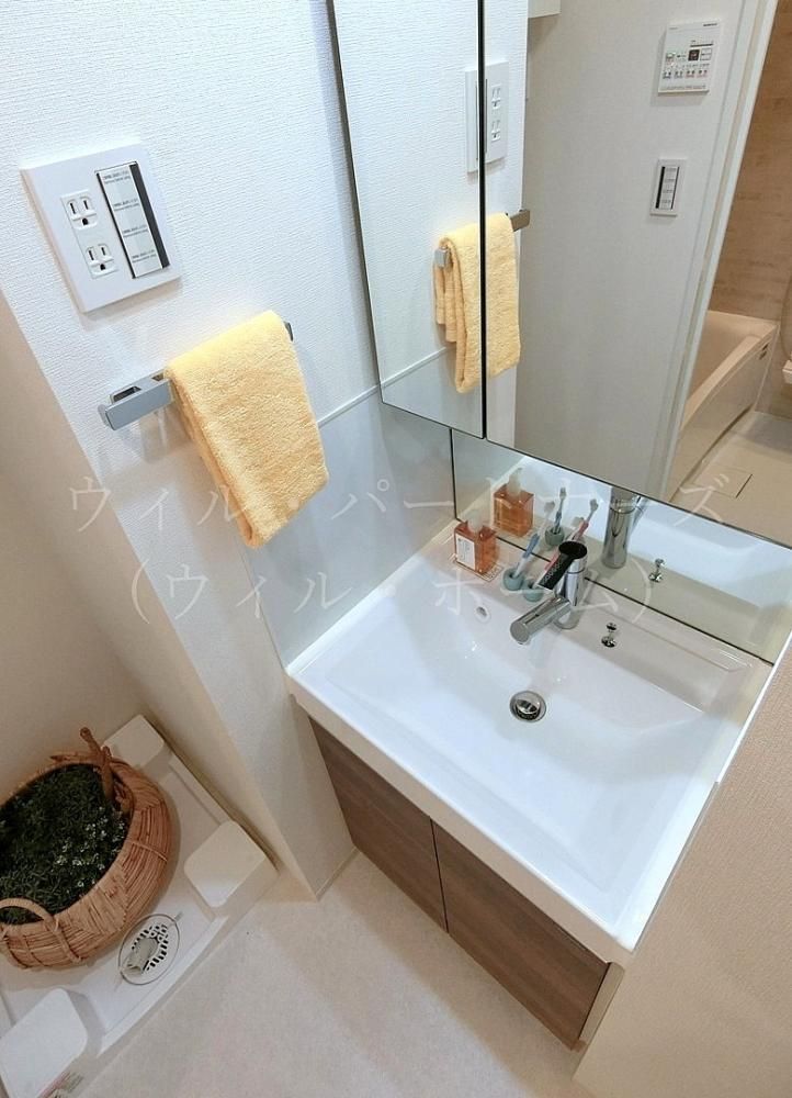 yʏz@ԎʏZˁAf[摜ł