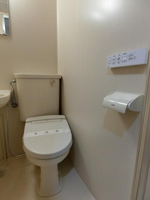 【トイレ】　温水洗浄便座新規取付！