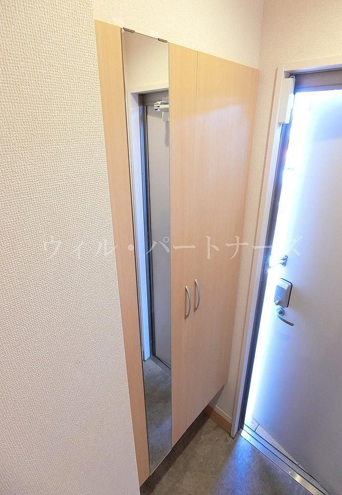 yցz@Ԏ蓯dlAE]^Cv̉摜ł