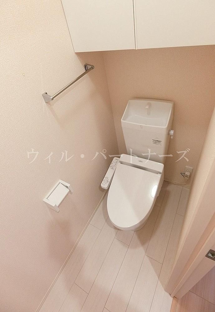 ygCz@Ԏ蓯dlAE]^Cv̉摜ł