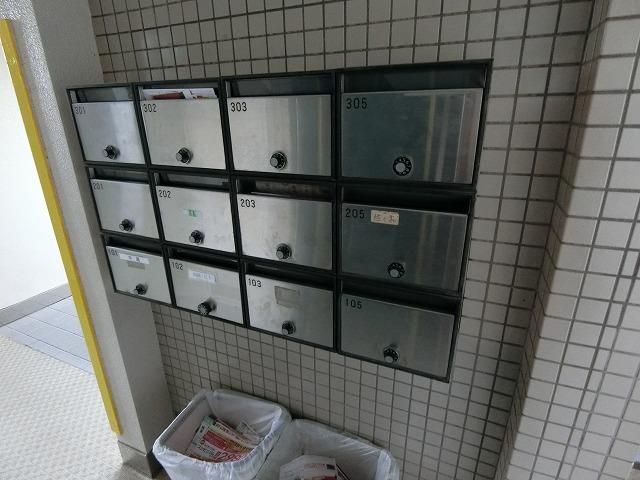 �y�G���g�����X�z�@