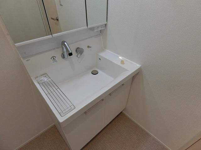 �y���ʏ��z�@