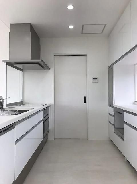 �y�L�b�`���z�@