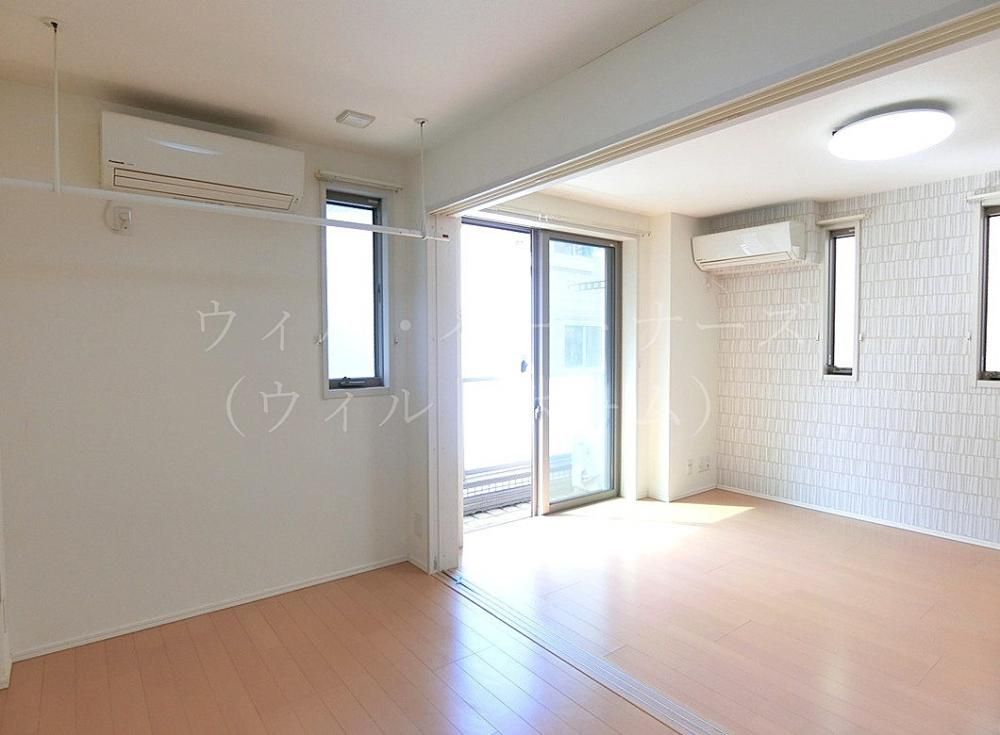 �y���̑������E�X�y�[�X�z�@�N���[�j���O�O�̎B�e�摜�ł�