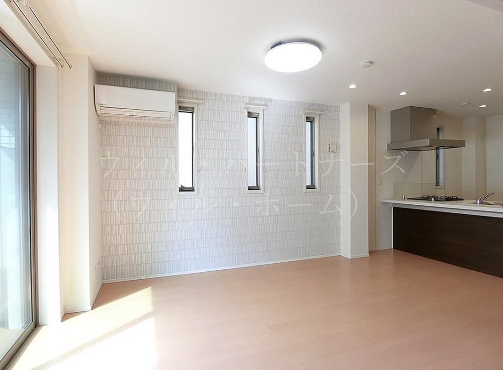 �y�����E���r���O�z�@�N���[�j���O�O�̎B�e�摜�ł�