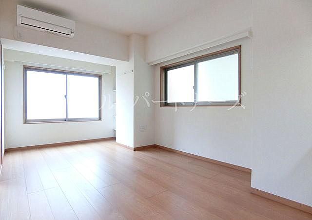 �y�����E���r���O�z�@���Ԏ�蓯�d�l�A�ʏZ�ˉ摜�ł�