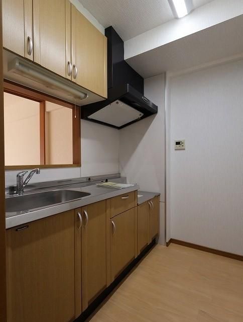 �y�L�b�`���z�@