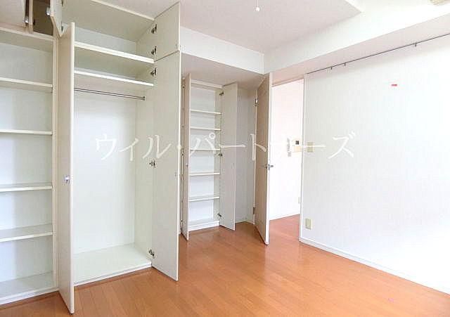 �y���̑������E�X�y�[�X�z�@�N���[�j���O�O�̏�Ԃł�