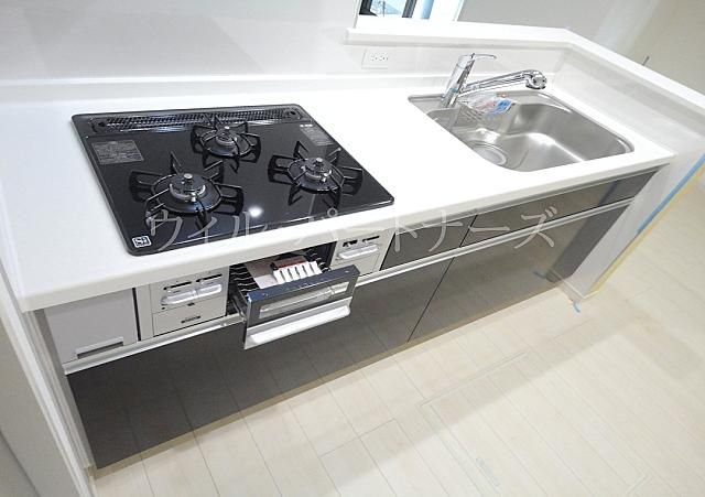 �y���̑��z�@�O�����t���L�b�`��