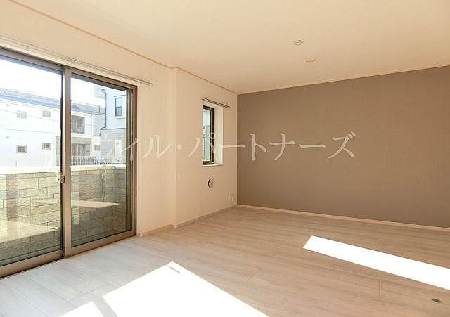 �y�����E���r���O�z�@���Ԏ��A�ʏZ�ˉ摜�ł�