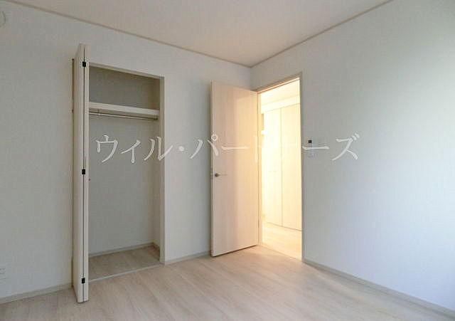 �y���̑������E�X�y�[�X�z�@�U�蕪���^�C�v�̊Ԏ�ł�