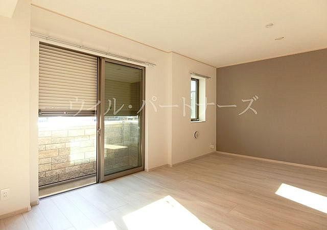 �y�����E���r���O�z�@���Ԏ��A�ʏZ�ˉ摜�ł�