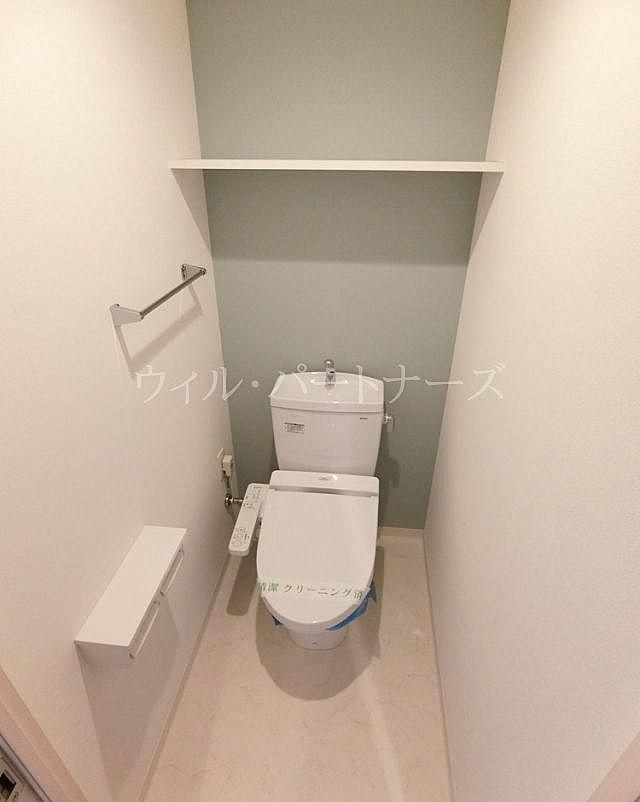 【トイレ】　温水洗浄便座付きトイレ！