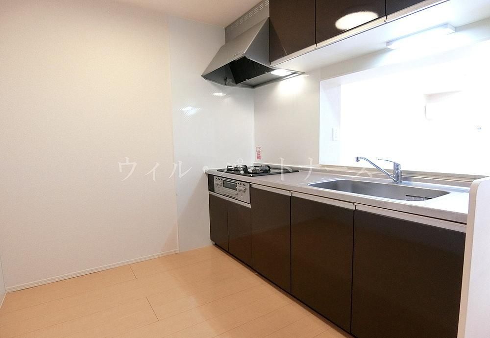 �y�L�b�`���z�@���^�C�v���E���]�^�C�v�̓����摜�ł�