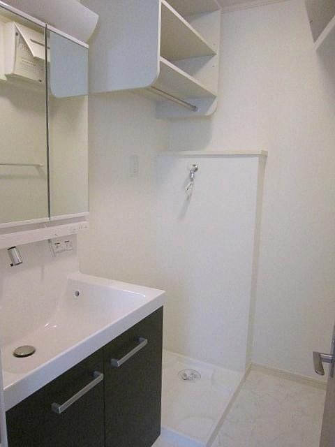 �y���ʏ��z�@���[���N���[�j���O�O