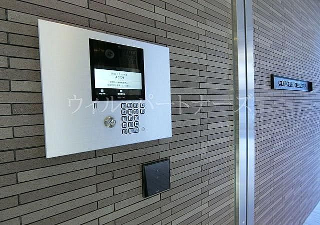 �y�Z�L�����e�B�z�@�I�[�g���b�N�ɖh�ƃJ��������