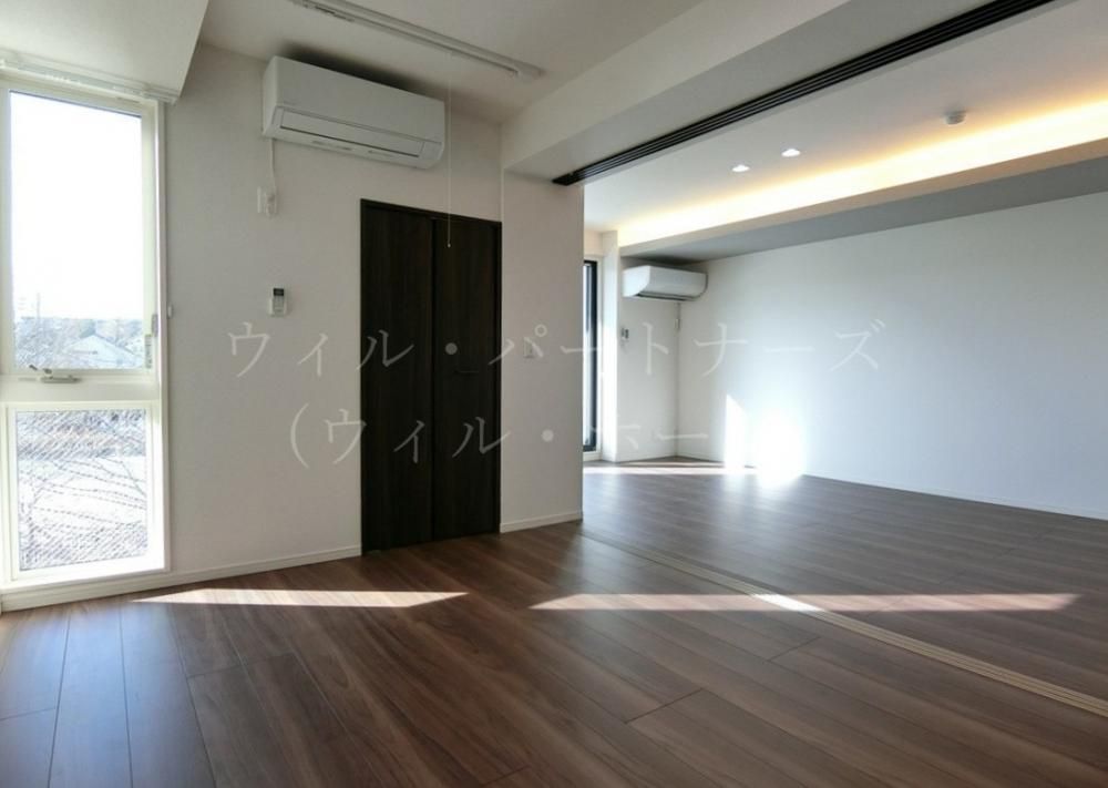 �y���̑������E�X�y�[�X�z�@���Ԏ��A�ʏZ�ˉ摜�ł�