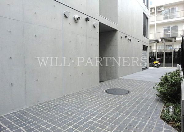 �y���̑��z�@�G���g�����X�A�v���[�`