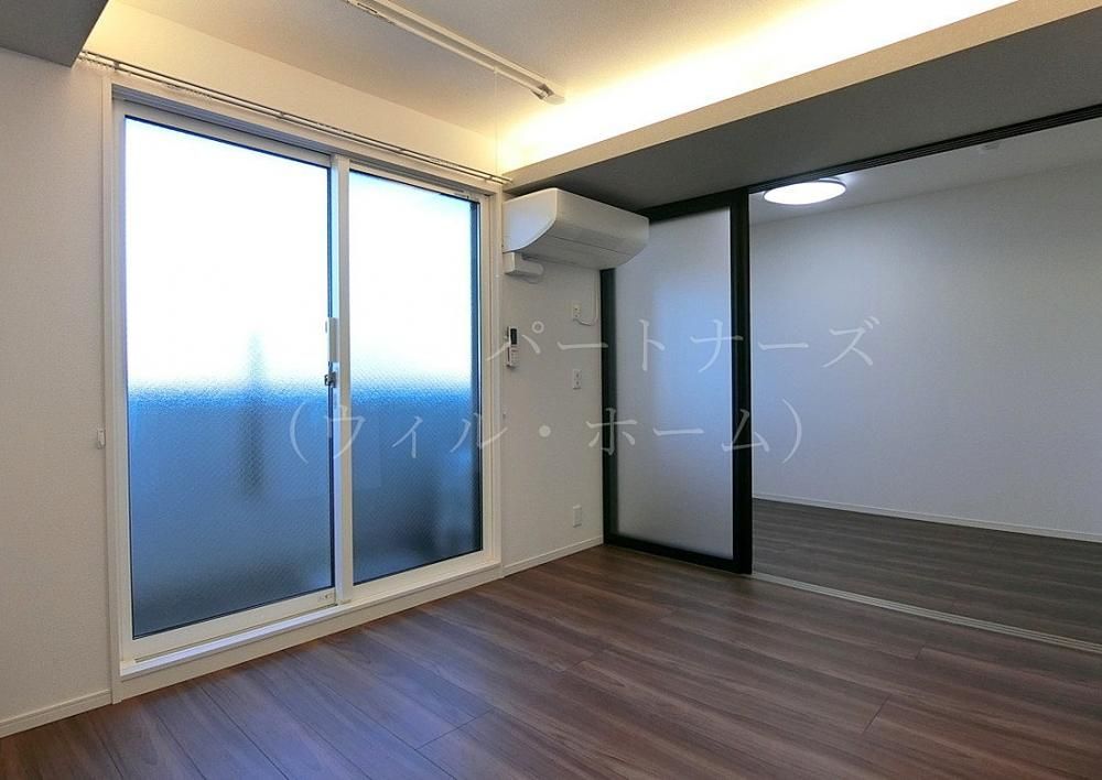 �y�����E���r���O�z�@���Ԏ��A�ʏZ�ˉ摜�ł�
