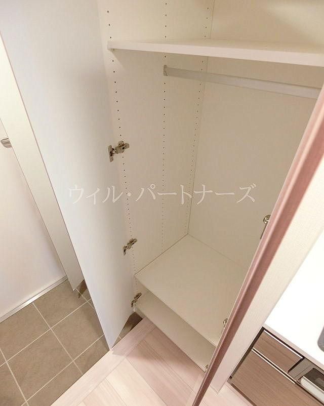 �y���̑��z�@���Ԏ��A���E���]�^�C�v�̓����摜�ł�