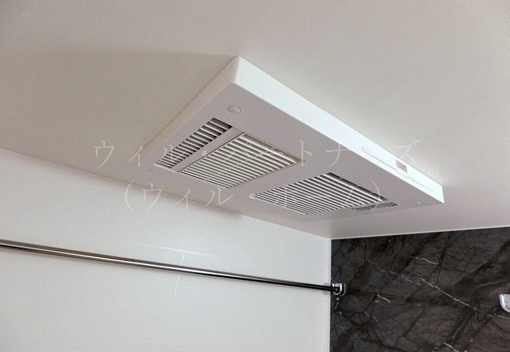 �y���̑��ݔ��z�@�V�z���B�e