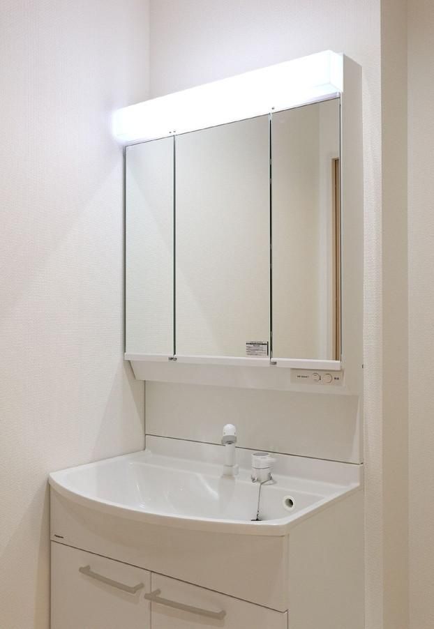 �y���ʏ��z�@�V�����[�t���h���b�T�[