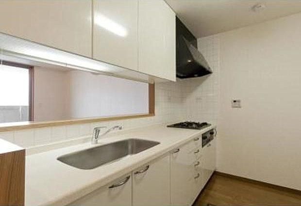 �y���̑��z�@3���K�X�R�����ɃO�����t��