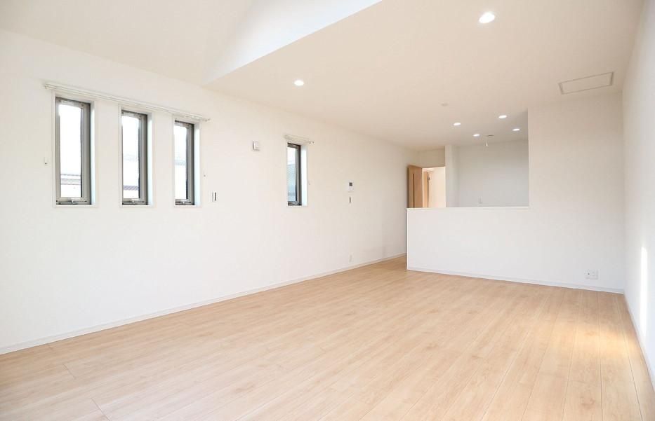 �y�����E���r���O�z�@�ڍׂ͂��C�y�ɂ��₢���킹������