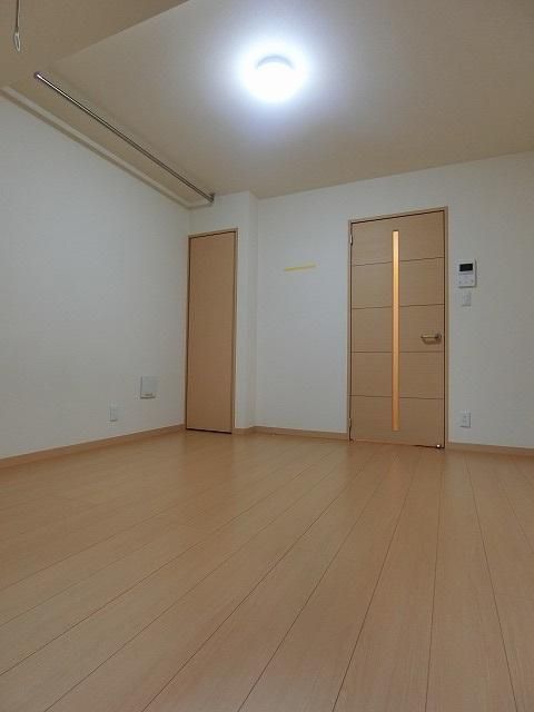 �y���̑������E�X�y�[�X�z�@