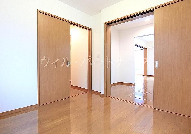 y̑EXy[Xz@Ԏ蓯dl/ʏZˉ摜ł