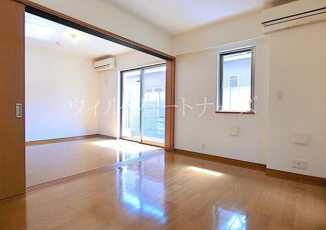 yErOz@Ԏ蓯dl/ʏZˉ摜ł