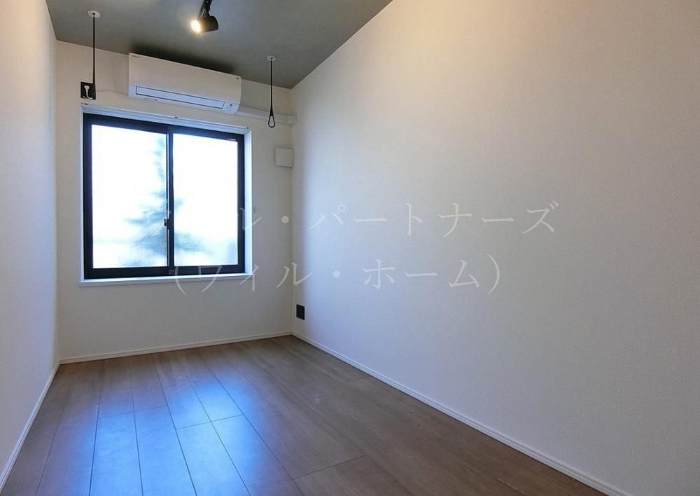 �y���̑������E�X�y�[�X�z�@���[���N���[�j���O�O�̎B�e�摜�ł�